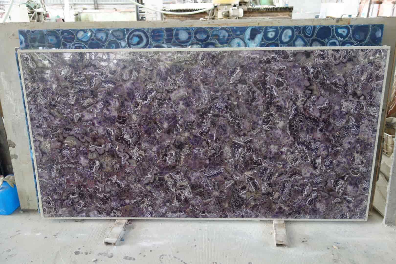 Поставщики плит из полудрагоценных камней из фиолетового кристалла кварца