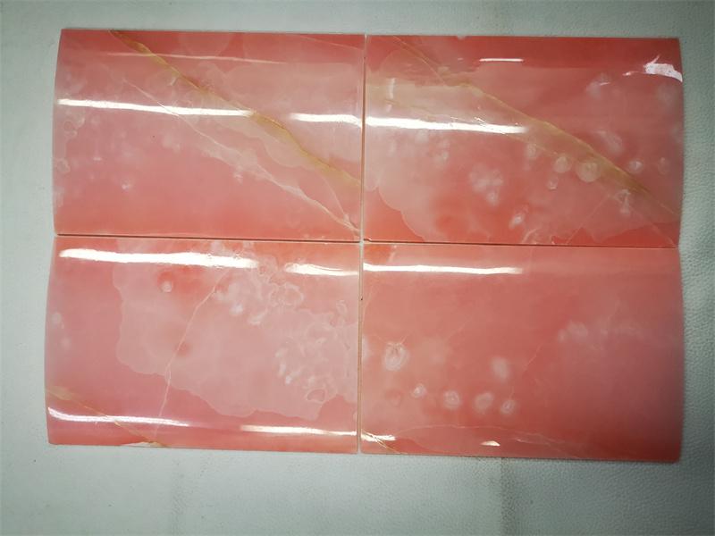 Фарфоровая плитка из розового оникса