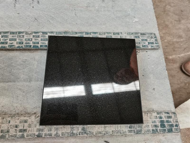 Абсолютная черная гранитная плитка для столешницы