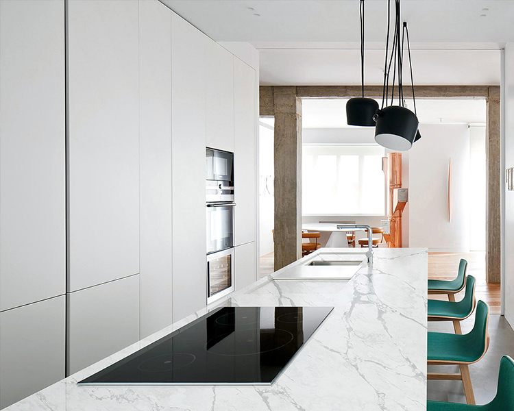 6016 Gucci Concrete Quartz