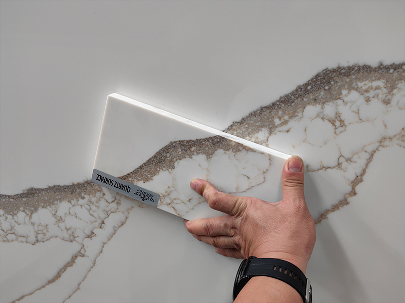 5053 Tranquility Gold White Calacatta Quartz Countertops Factory Wholesale