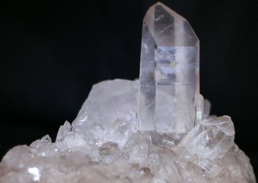 Исследование долговечности Cristallo Quartzite